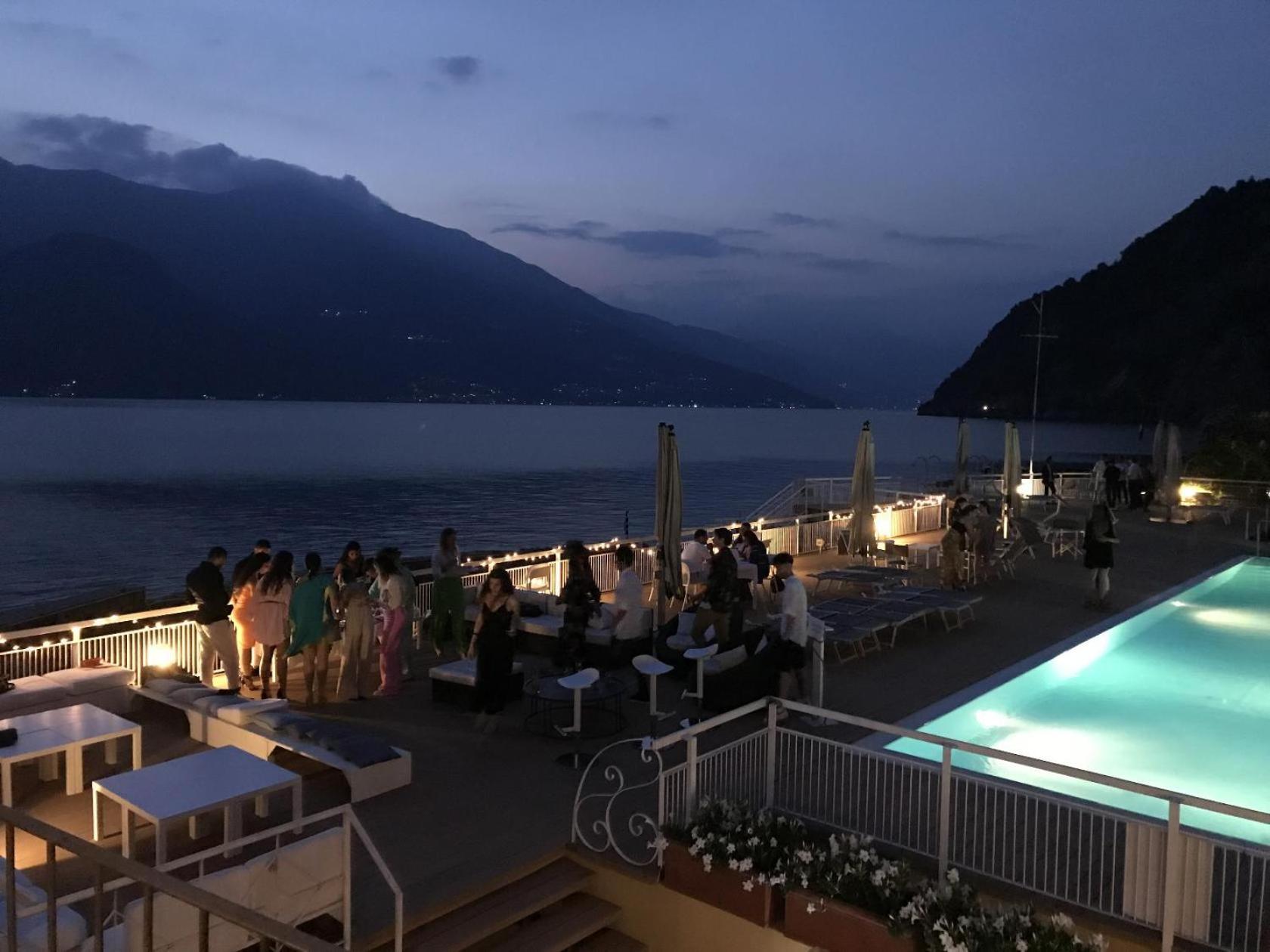 Tosca House 2 Bed & Breakfast Varenna Exterior foto