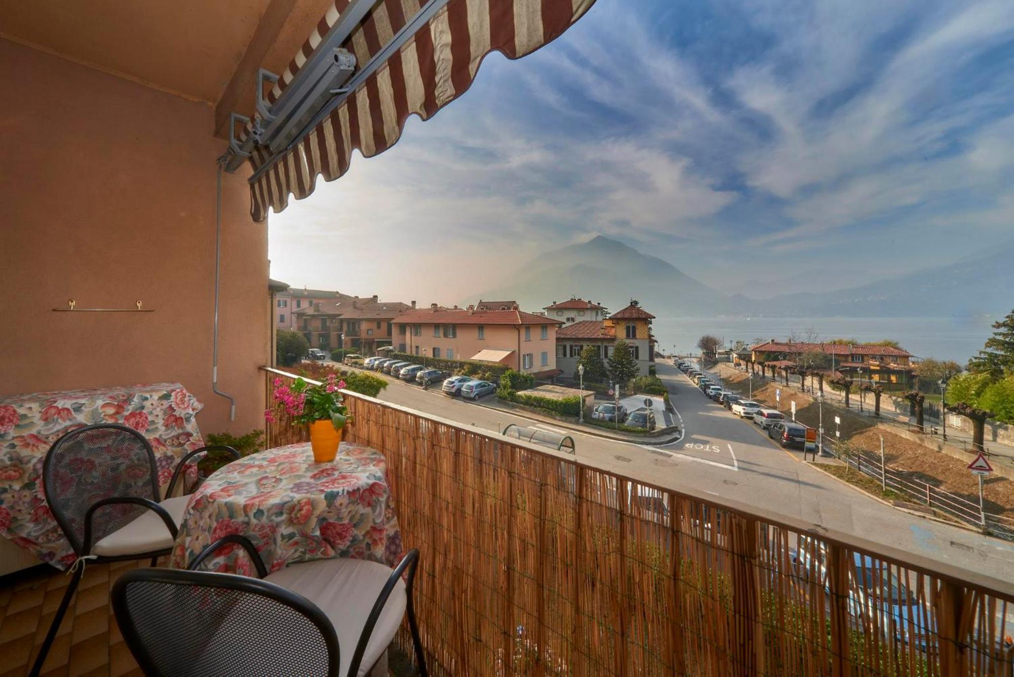 Tosca House 2 Bed & Breakfast Varenna Exterior foto