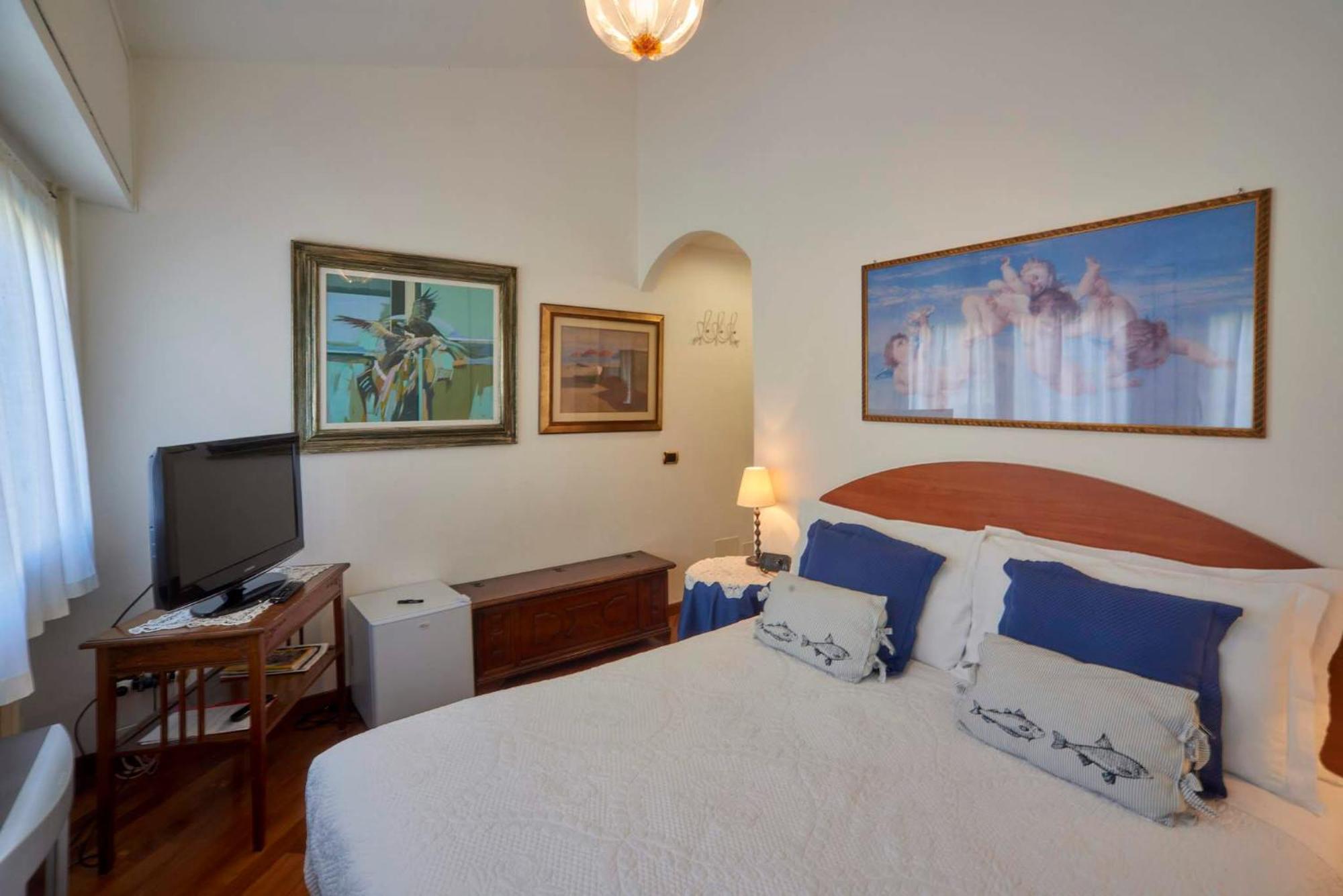 Tosca House 2 Bed & Breakfast Varenna Exterior foto