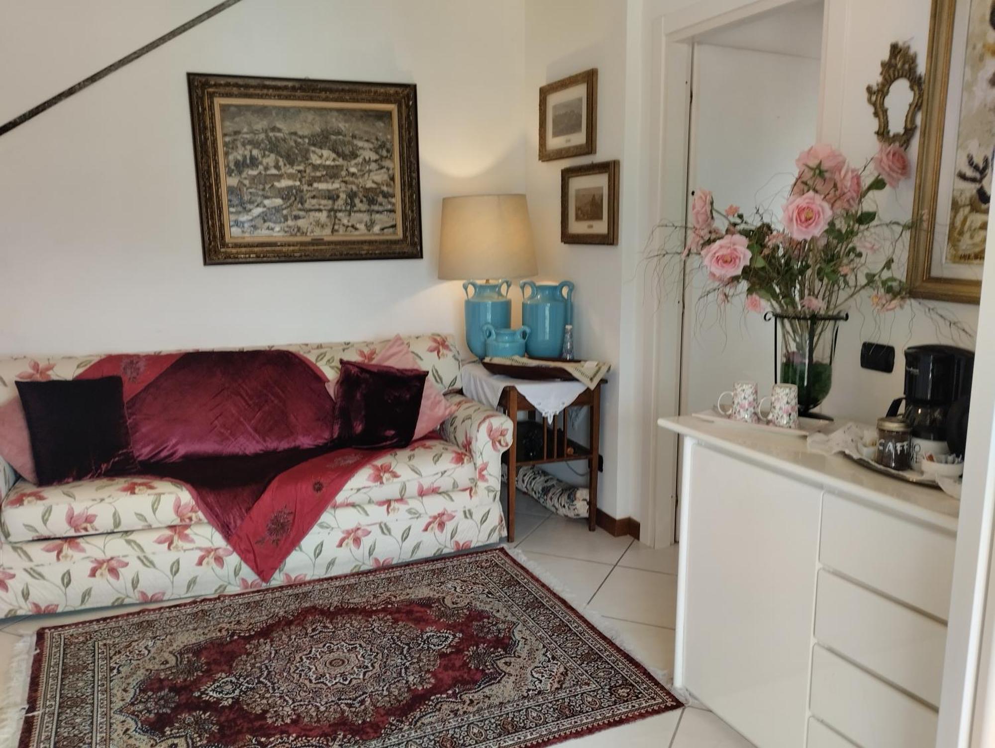 Tosca House 2 Bed & Breakfast Varenna Exterior foto
