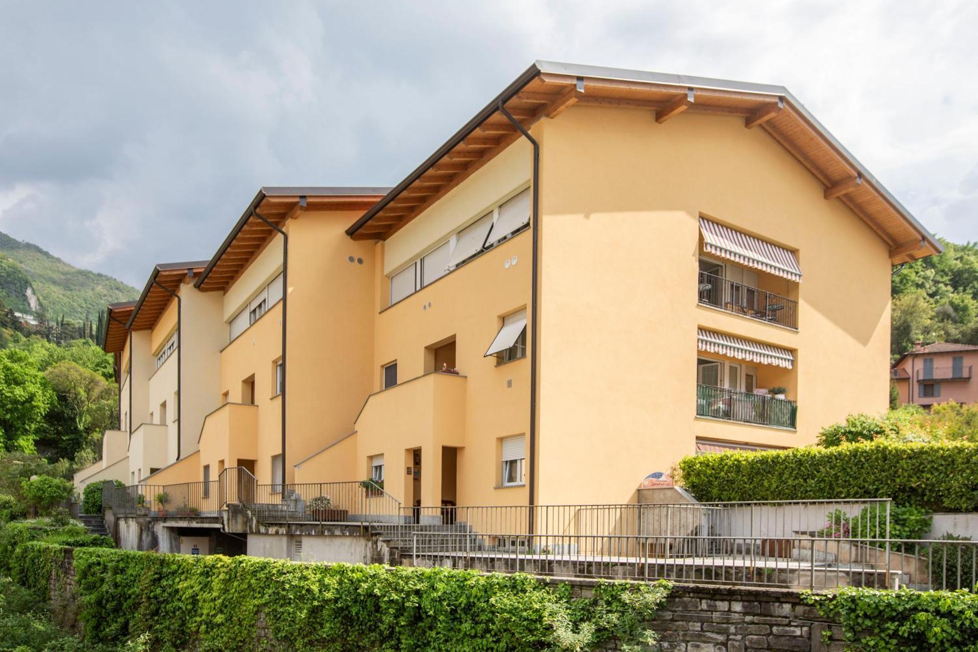 Tosca House 2 Bed & Breakfast Varenna Exterior foto